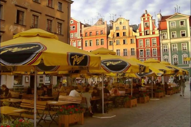 Tak wyglądał wrocławski rynek w roku 2000.