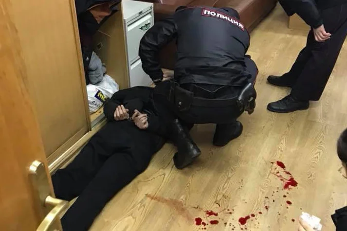 Napastnik został zatrzymany w siedzibie redakcji.