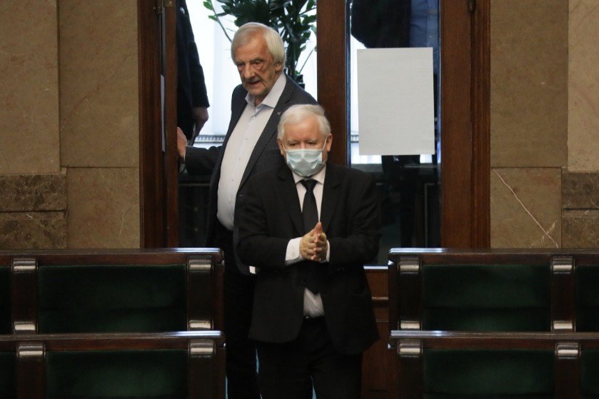 Większość Polaków uważa, że wybory powinny odbyć się 28 czerwca. Tak wynika z sondażu IBRiS dla "Rzeczpospolitej". Czy 28 czerwca to optymalny termin na przeprowadzenie wyborów? Zapytano o to Polaków w sondażu.