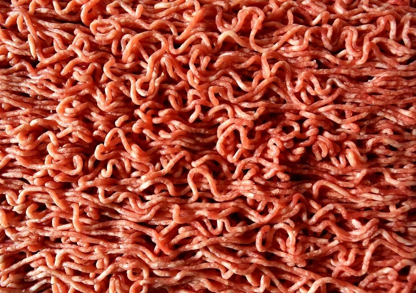 Salmonella w mięsie z marketów. (Biedronka, Lidl). GIS wydał ostrzeżenie publiczne [UWAGA]