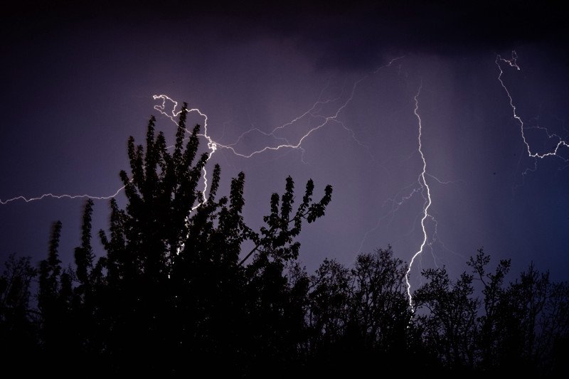 Meteorolodzy nie mają dobrych informacji – nad Polską w najbliższych dniach może dojść do powtórki tego, co się w miniony weekend.