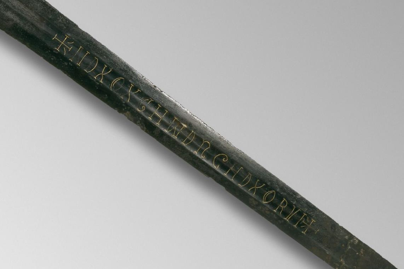 Miecz z tajemniczą inskrypcją znaleziono w 1825 r. Od tamtego czasu nikomu nie udało się rozwikłać jego zagadki.