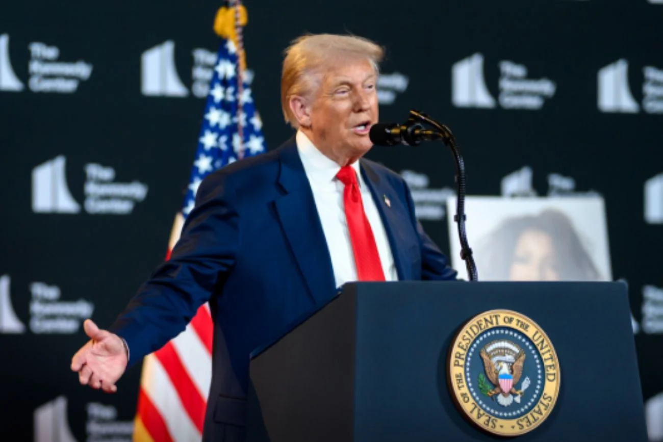 Nagły ruch Trumpa. Zmienia decyzję wobec Rosji tuż przed spotkaniem z Putinem. Trump zmienia decyzję ws. Rosji. Nagły ruch przed spotkaniem z Putinem.