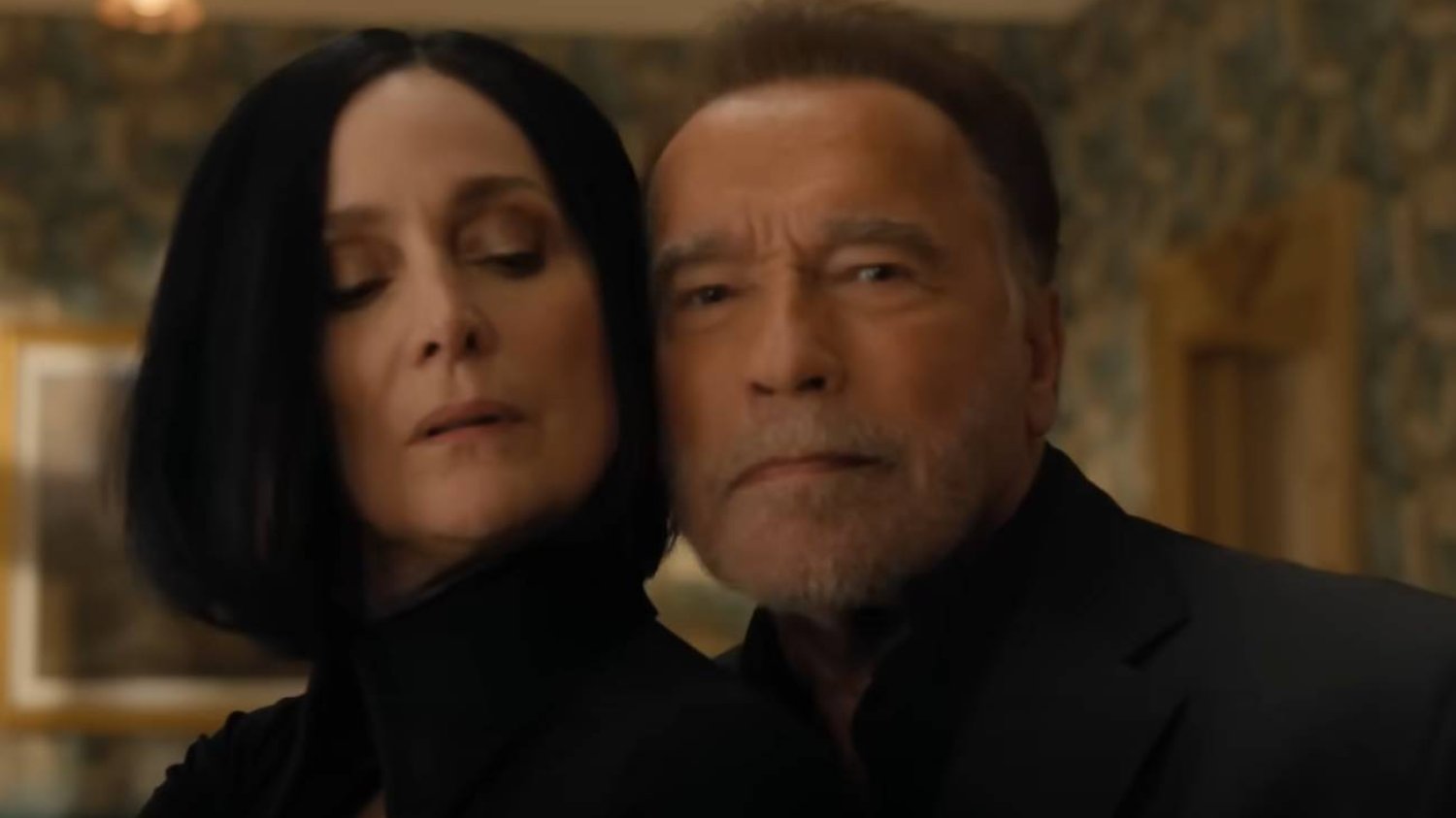 Netflix kasuje serial ze Schwarzeneggerem. Dwa sezony i koniec Carrie-Anne Moss i Arnold Schwarzenegger.