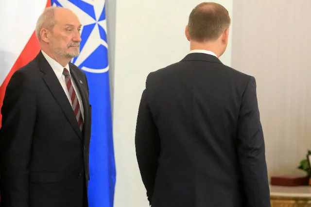 Prezydent Andrzej Duda nie szczędzi krytyki szefowi MON Antoniemu Macierewiczowi