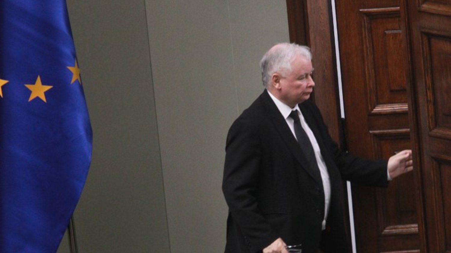 Według najnowszego sondażu Estymatora, PiS nie miałoby już większości w Sejmie i żeby rządzić potrzebowałoby koalicjanta.