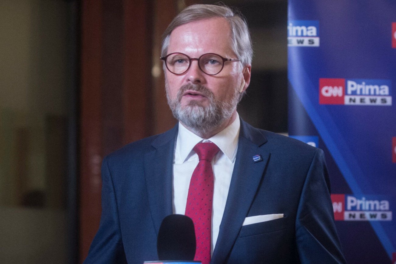 Petr Fiala ocenił, że ogłoszenie strefy zakazu lotów nad Ukrainą mogłoby przyczynić się do rozpoczęcia III wojny światowej.