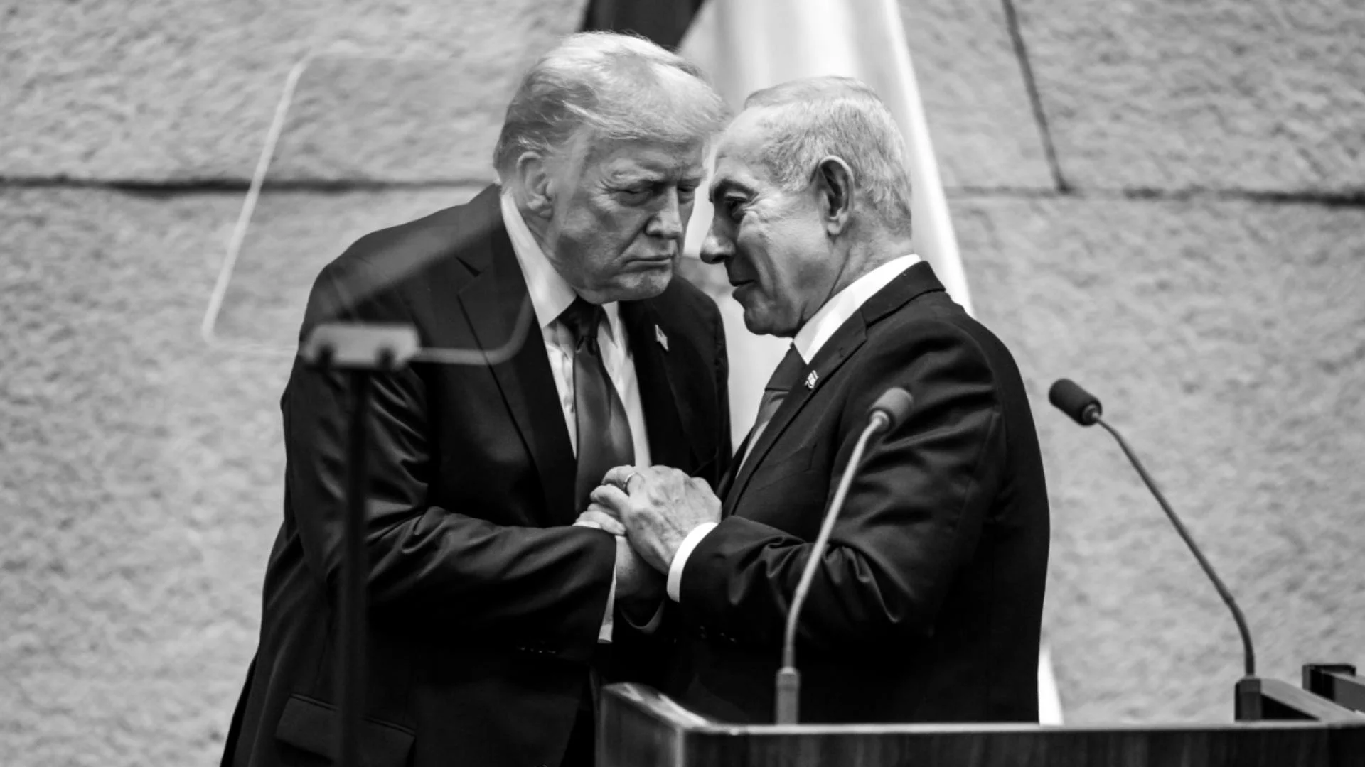 Izraelscy zakładnicy uwolnieni. Niemiecka prasa pisze o porażce UE i triumfie Trumpa. Donald Trump i Binjamin Netanjahu.