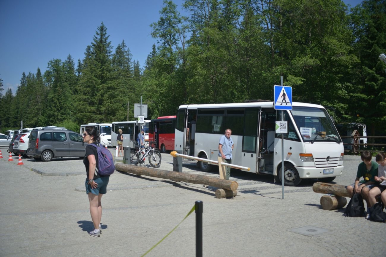Na Parkingu nad Morskim Okiem pojawi się pięć darmowych miejsc. Skorzysta z nich tylko jedna grupa kierowców
