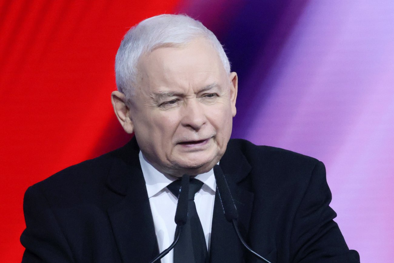 Jarosław Kaczyński straci immunitet? PiS broni prezesa. Lawina komentarzy.