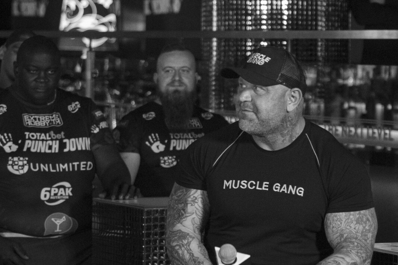 Artur "Waluś" Walczak zmarł w jednym z wrocławskich szpitali w piątek 26 listopada.