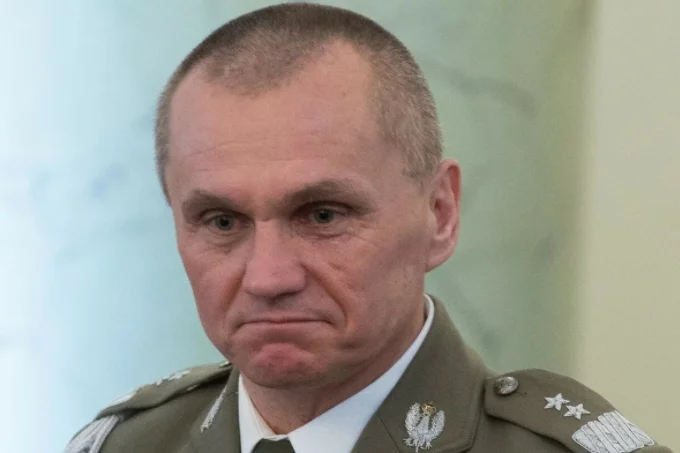 Gen. Roman Polko przypomina, że Francja też ma broń atomową.