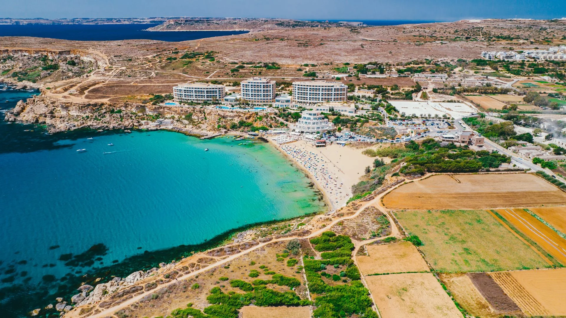 Plaża Golden Bay na Malcie