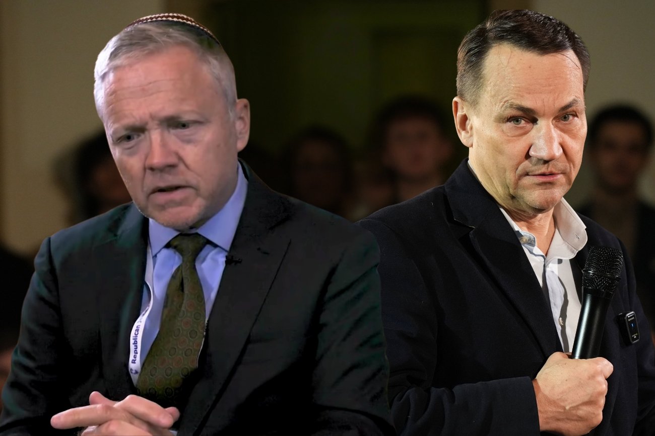 The U.S. Ambassador instructed Minister Sikorski. It was about Israeli policy