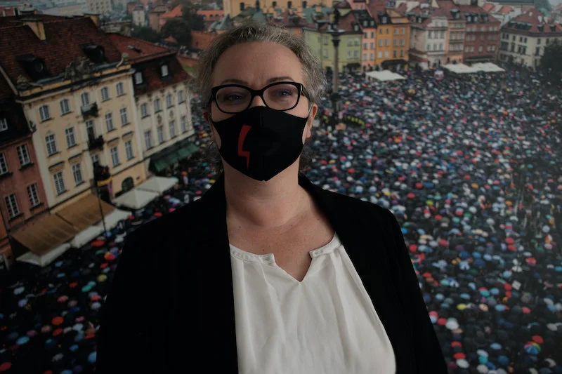 Marta Lempart, jedna z liderek Strajku Kobiet, w siedzibie Instytutu Ochrony Praw Człowieka przy ulicy Wiejskiej.