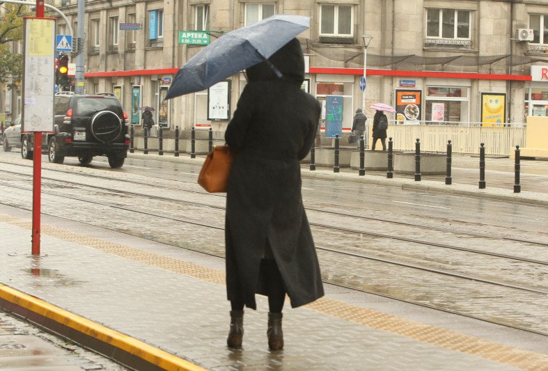W najbliższych tygodniach wyraźne ocieplenia, ale również obfite opady deszczu. W górach nawet do 80 cm śniegu.