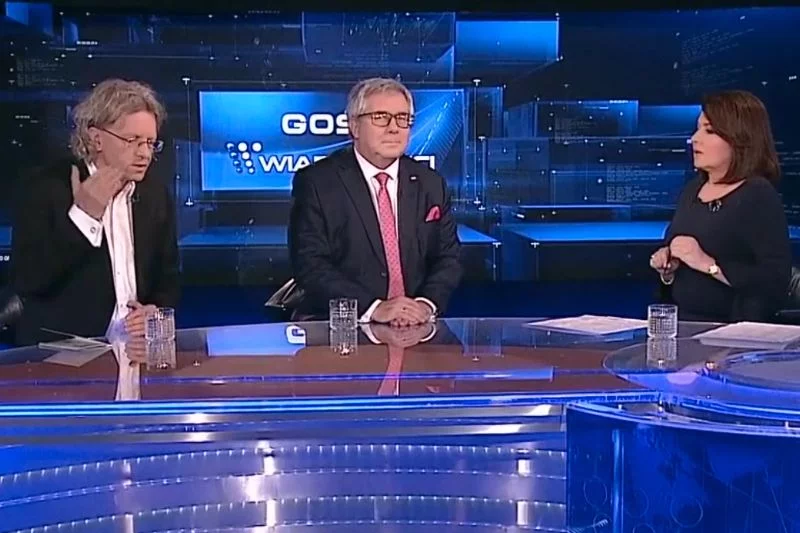 Kłótnia między poseł Nowoczesnej Krzysztofem Mieszkowskim a szefową Wiadomości Danutą Holecką.