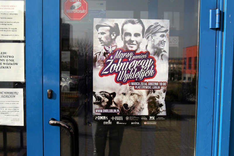 W podstawówce w Lublinie ONR wywiesił plakaty zapraszające na marsz. Dyrektorka nie widzi w nich nic złego