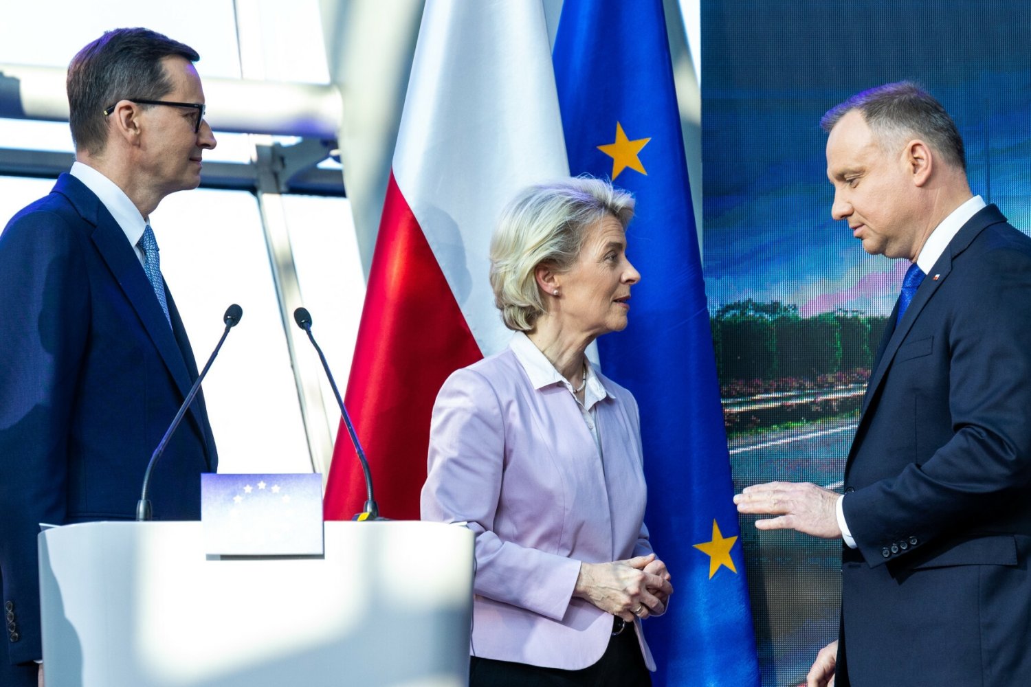 Szefowa KE, premier i prezydent Polski podczas spotkania w Warszawie