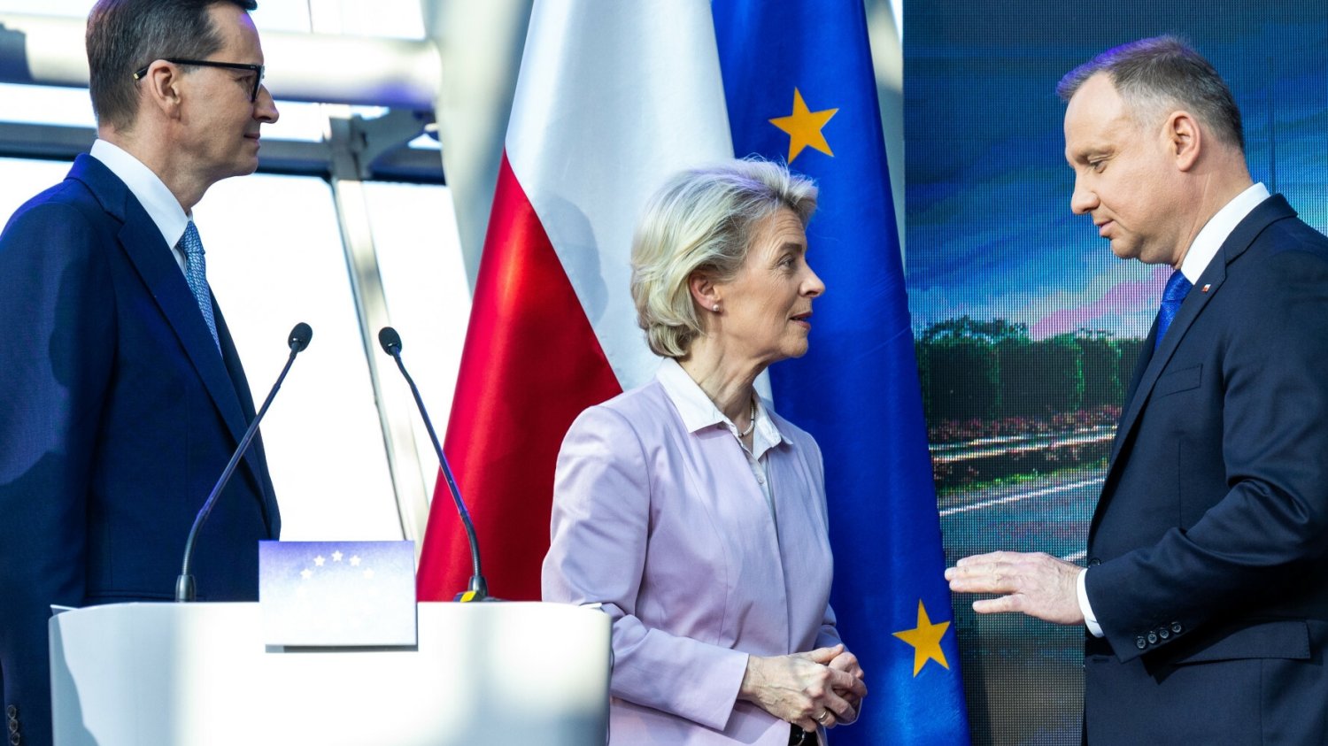 Szefowa KE, premier i prezydent Polski podczas spotkania w Warszawie