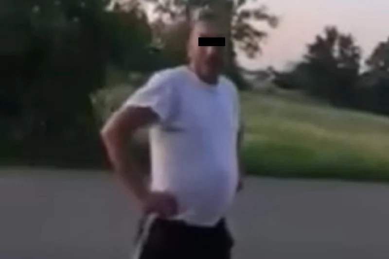 Policja zatrzymała mężczyznę, który groził spaleniem domu za plakat Rafała Trzaskowskiego.