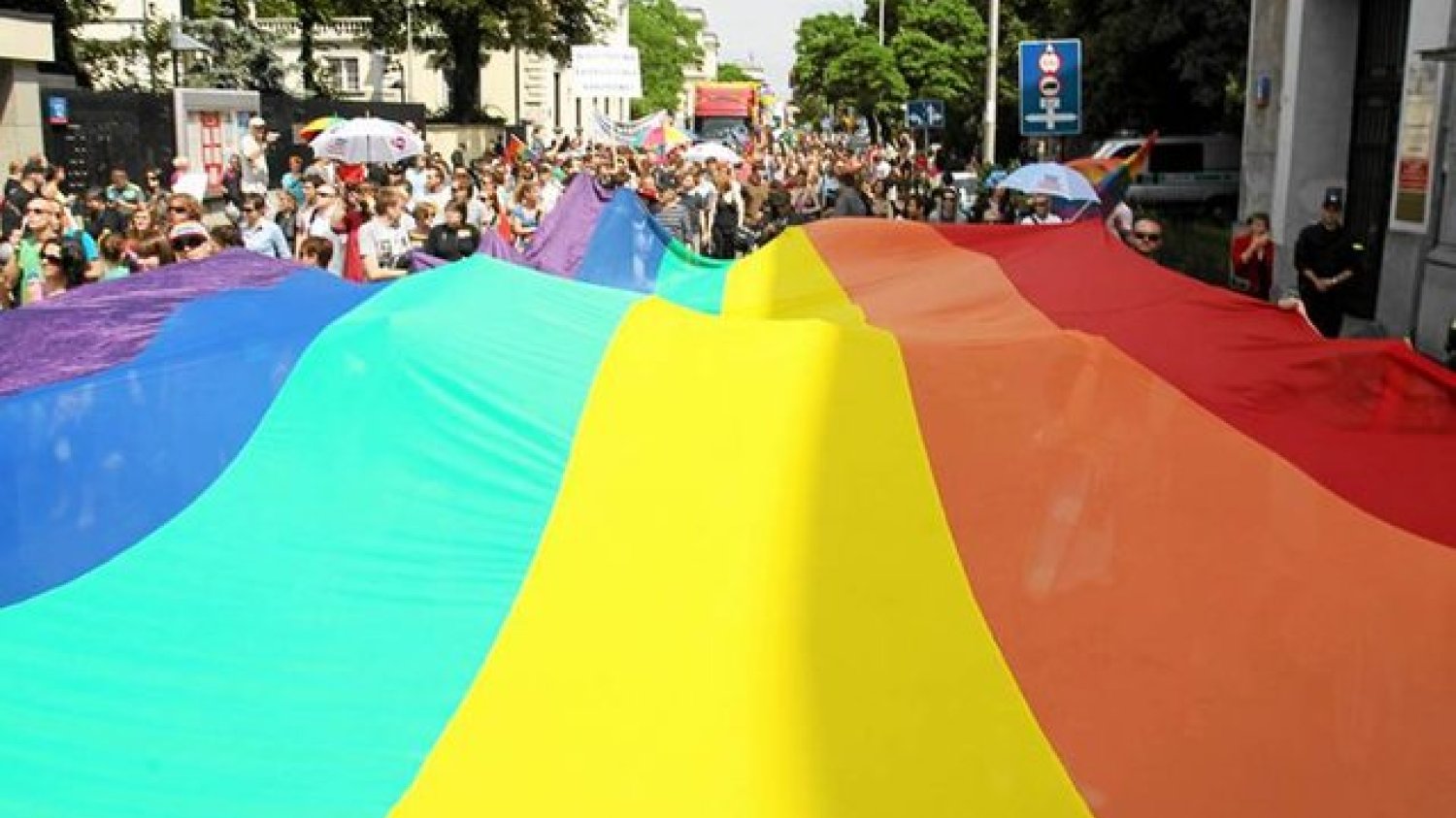 Geje są szczuplejsi, ale palą i piją więcej niż osoby heteroseksualne.