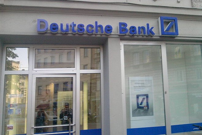 Pracownicy rosyjskich oddziałów Deutsche Bank brali udział w praniu pieniędzy? Bank prowadzi dochodzenie.