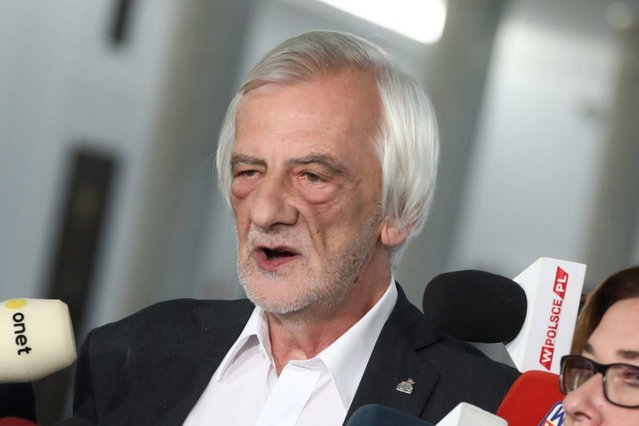 Ryszard Terlecki, obecny wicemarszałek Sejmu i szef klubu PiS w młodości był hipisem i nosił pseudonim "Pies"