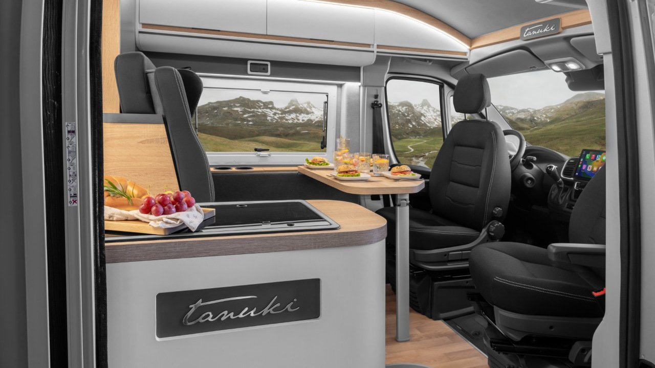 Toyota PROACE MAX Tanuki wjeżdża do sprzedaży. Oto japoński "jenot" z polskim rodowodem