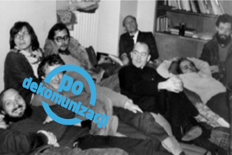 Na zdjęciu działaczy KOR, Polska Fundacja Narodowa zasłoniła twarz Adama Michnika.