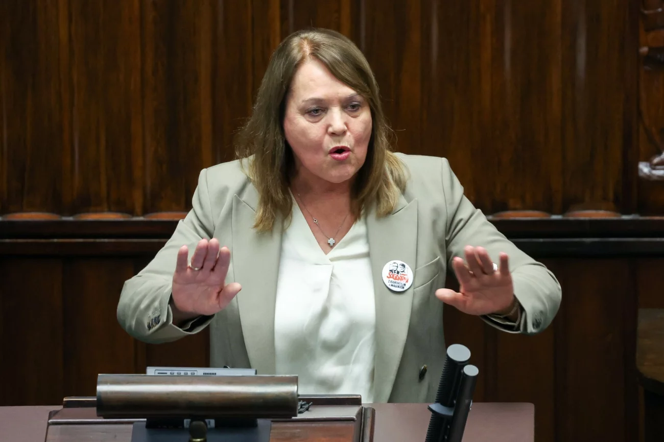 Reporter aż zaniemówił po tych słowach posłanki PiS o Zełenskim. "A nie jest?" "Zełenski dyktatorem"? Teresa Pamuła z PiS zaskoczyła słowami Radomira Wita
