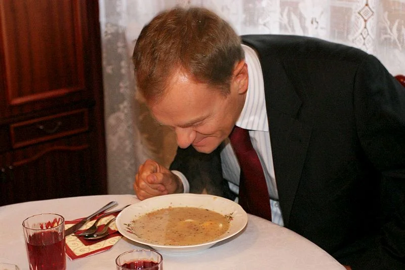 Donald Tusk w sobotę zje śniadanie w Strzałkowie pod Radomskiem.