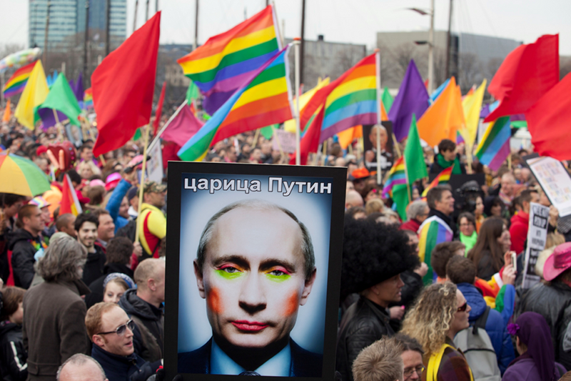 Prawo w Rosji zakazuje promowania homoseksualizmu wśród dzieci.