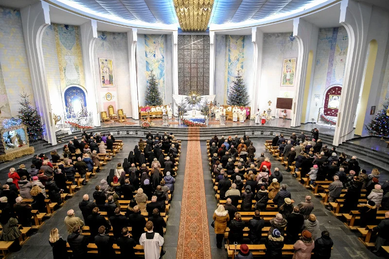 Polacy są za świeckim państwem.