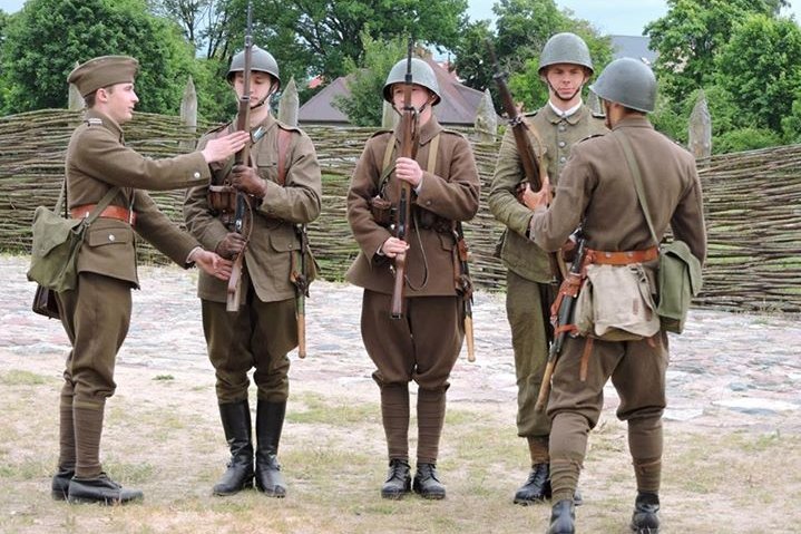Rekonstrukcja II wojny światowej jest coraz popularniejsza. Na zdjęciu impreza w Pruszczu Gdańskim.