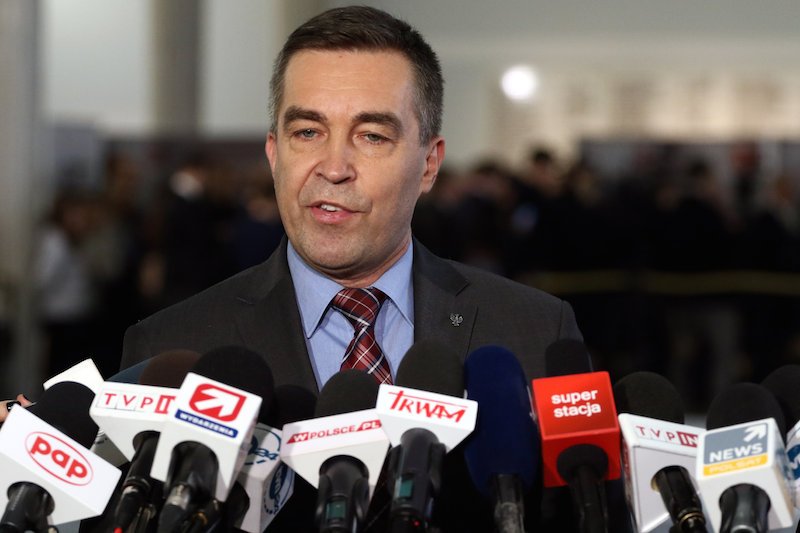 Zbigniew Gryglas z PiS zapytany o film "Tylko nie mów nikomu" nawiązał do... "Mein Kampf".