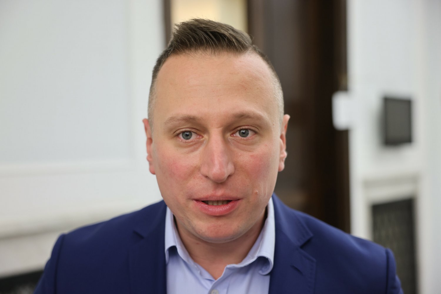 Krzysztof Brejza ocenił, że Jarosław Kaczyński wpadł w histerię ws. Pegasusa.