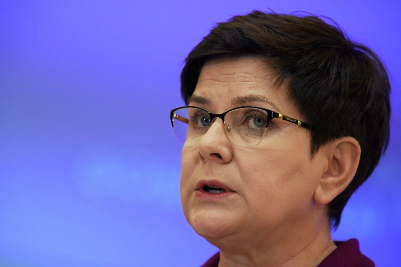 Beata Szydło przedstawia spiskową teorię. "Uaktywniły się siły, które chcą rozbić Polski rząd"