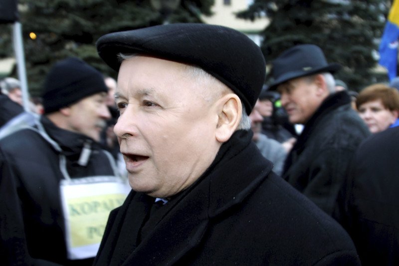 PiS ma pomysły na kredyty we frankach, służbę zdrowia i górnictwo, ale ich realizacja byłaby bardzo trudna albo niemożliwa