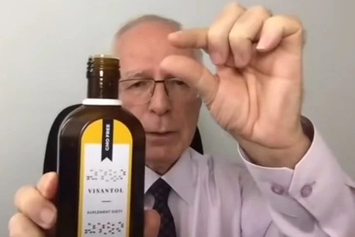 Jerzy Zięba to inżynier udający lekarza. Promował bardzo drogie parafarmaceutyki - np. wodę strukturyzowaną za 2500 zł czy tabletki z buraka