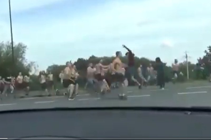 W Kędzierzynie -Koźlu w biały dzień doszło do wielkiej bijatyki w centrum miasta.