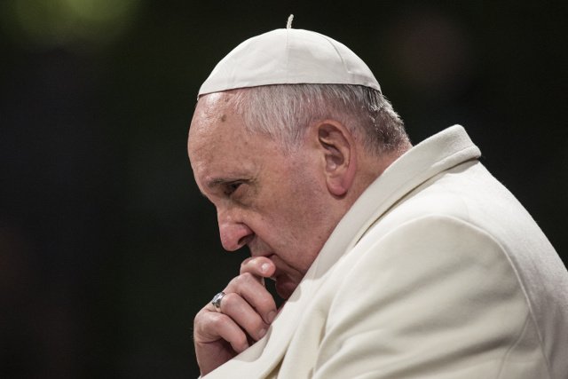 Włoskie media twierdzą, że wysoki koszt budowy watykańskiego pawilonu zmartwił papieża Franciszka