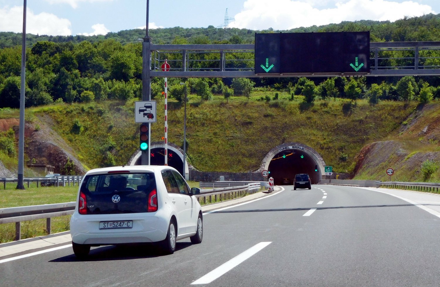 Chorwacja przywraca opłaty sezonowe na autostradach.