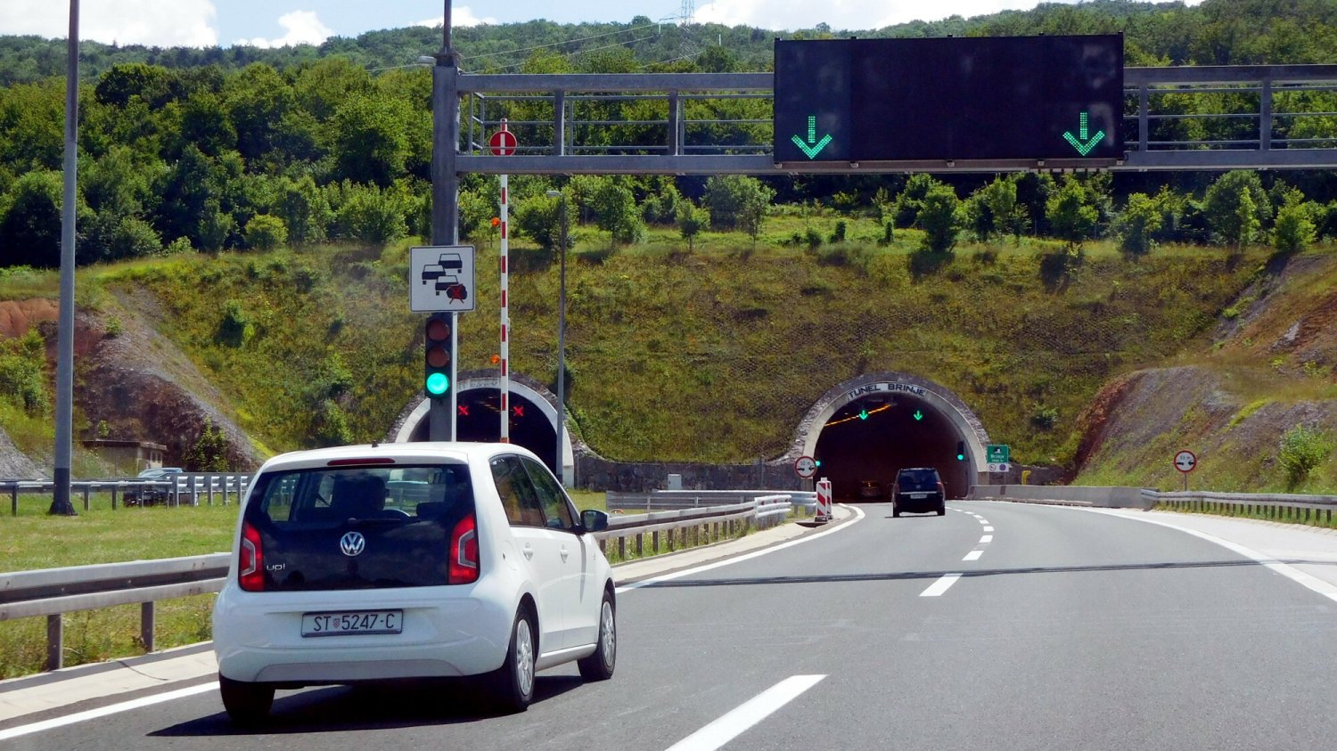 Chorwacja przywraca opłaty sezonowe na autostradach.
