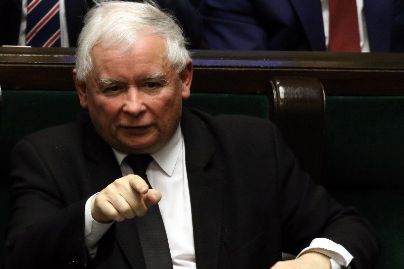 Jarosław Kaczyński chciał kontynuować prace nad projektem, ale opozycja ograła się sama.