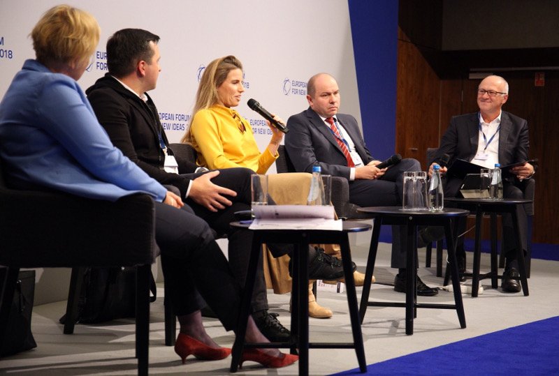 Panel poprowadził prezes zarządu banku Citi Handlowy - Sławomir Sikora.