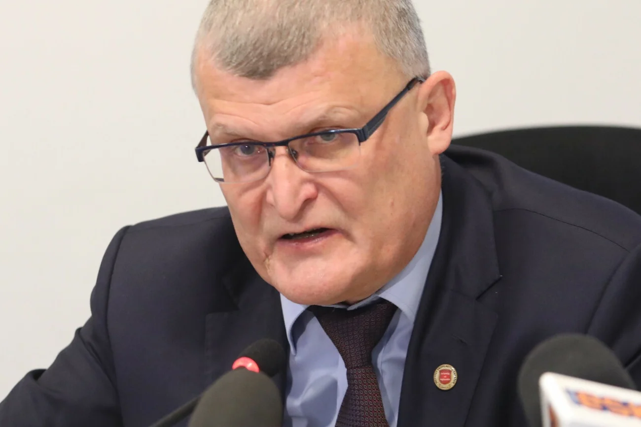 Ekspert Naczelnej Rady Lekarskiej ujawnia ile zarobił za wypowiedzi w mediach