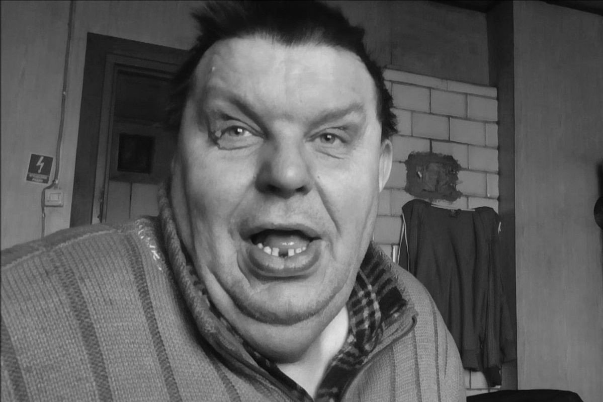 Sprawa Krzysztofa Kononowicza pod lupą prokuratury. Śledczy badają, kto się nad nim znęcał