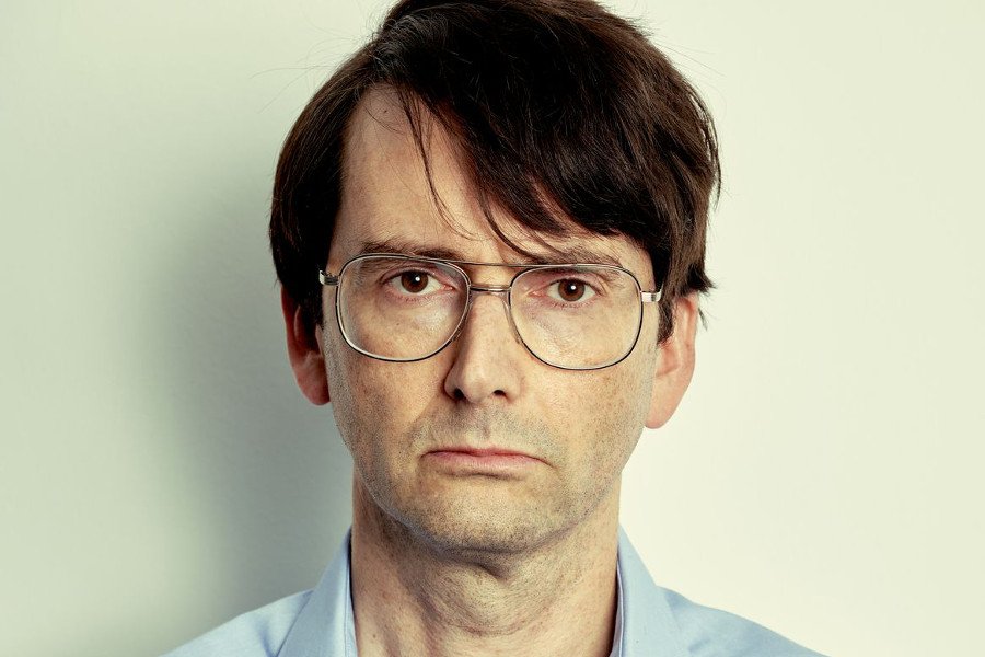 David Tennant wciela się w serialu "Des" w seryjnego mordercę Dennisa Nilsena