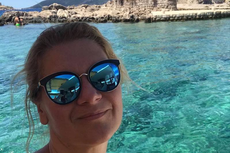 Pani Elżbieta Brzozowska utknęła w Czarnogórze. Z dnia na dzień dowiedziała się, że nie może planowo wrócić do Polski. Musi czekać kilka dni na samolot LOT-u.